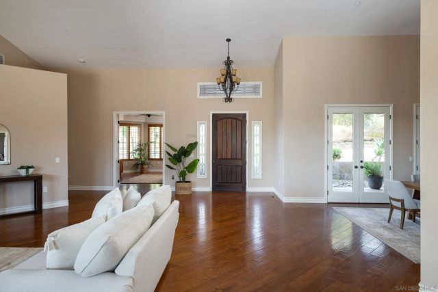 15275 Eastvale Rd, Poway, CA 92064