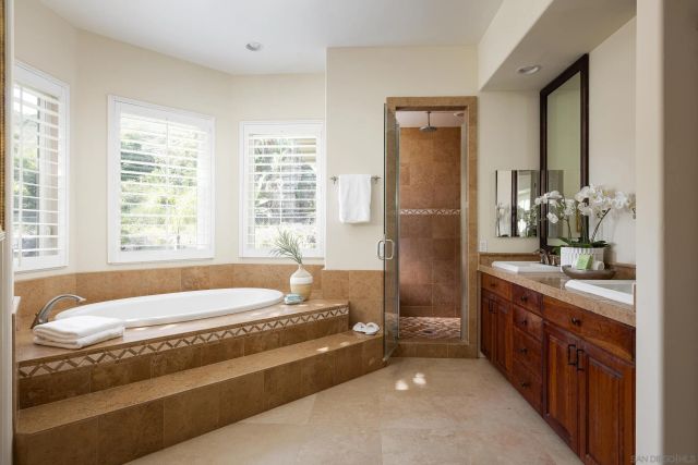 15275 Eastvale Rd, Poway, CA 92064