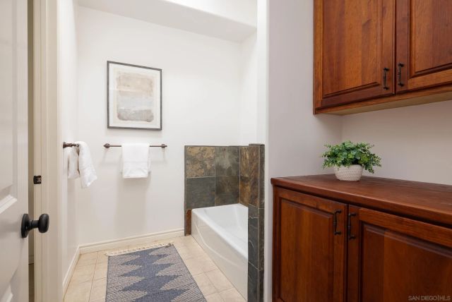 15275 Eastvale Rd, Poway, CA 92064