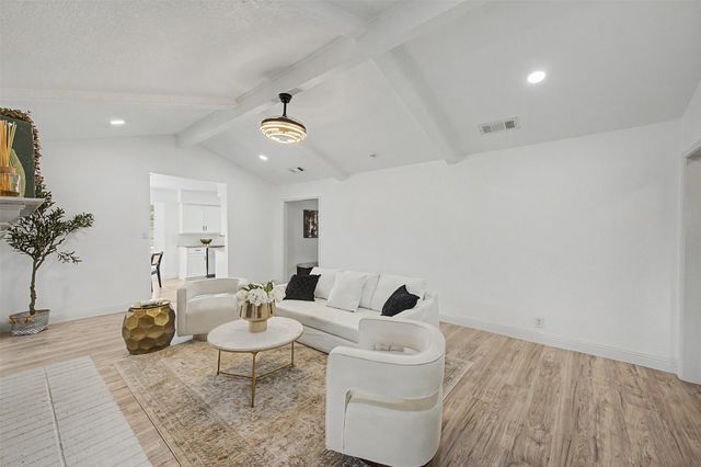 1870 El Paso Street, Lewisville, TX 75077