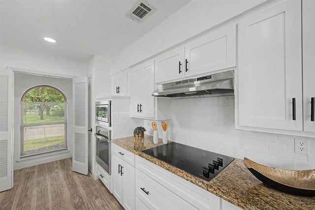 1870 El Paso Street, Lewisville, TX 75077