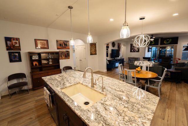 6359 W Pleasant Oak Court, Florence, AZ 85132