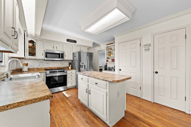 1503 Heritage Dr, Columbia, TN 38401