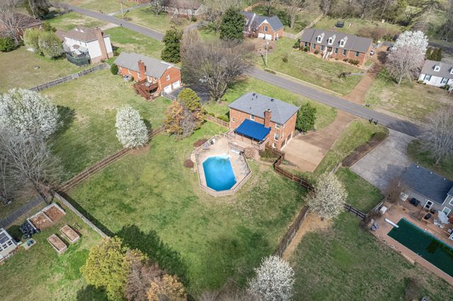 1503 Heritage Dr, Columbia, TN 38401