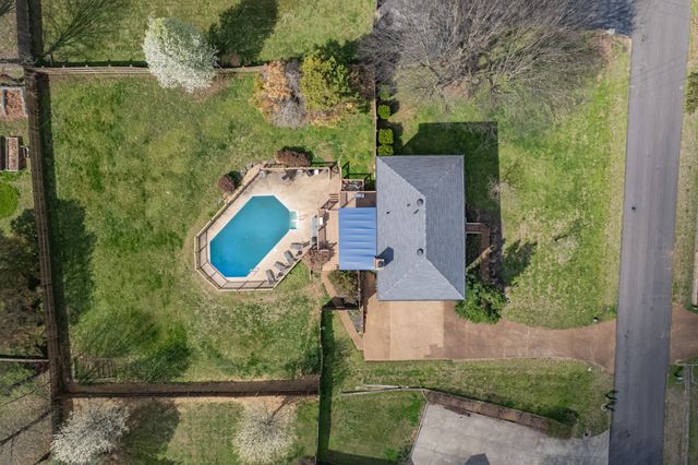 1503 Heritage Dr, Columbia, TN 38401