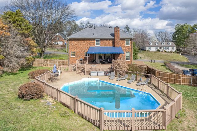 1503 Heritage Dr, Columbia, TN 38401