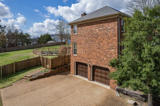 1503 Heritage Dr, Columbia, TN 38401