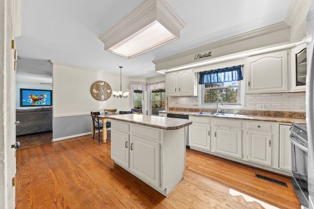 1503 Heritage Dr, Columbia, TN 38401