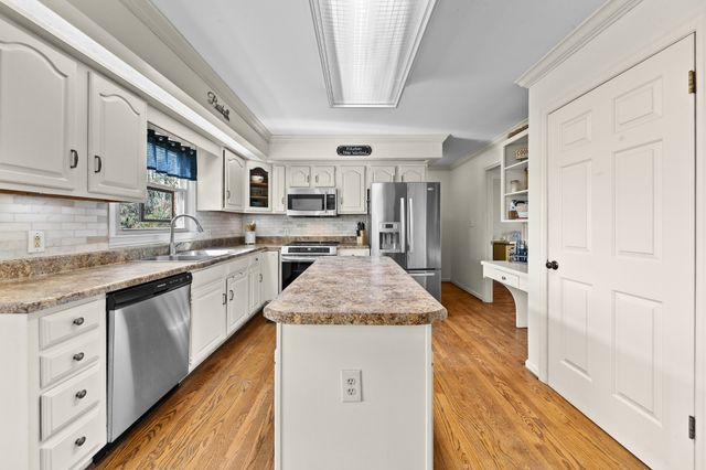 1503 Heritage Dr, Columbia, TN 38401