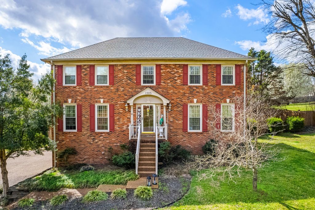 1503 Heritage Dr, Columbia, TN 38401