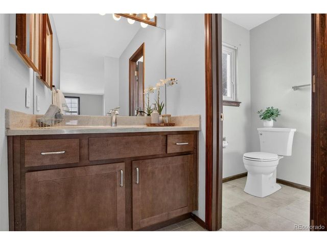 9222 W Hialeah Pl, Littleton, CO 80123