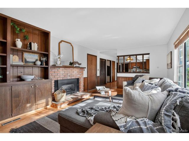 9222 W Hialeah Pl, Littleton, CO 80123