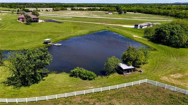 540 N 711 Road, Lawrence, KS 66047