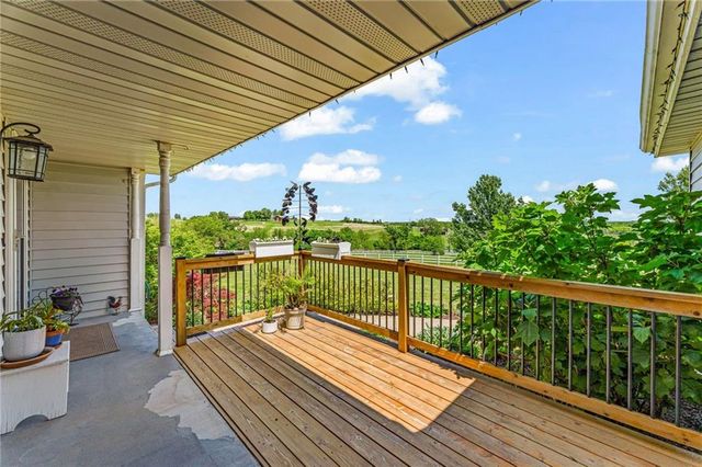 540 N 711 Road, Lawrence, KS 66047
