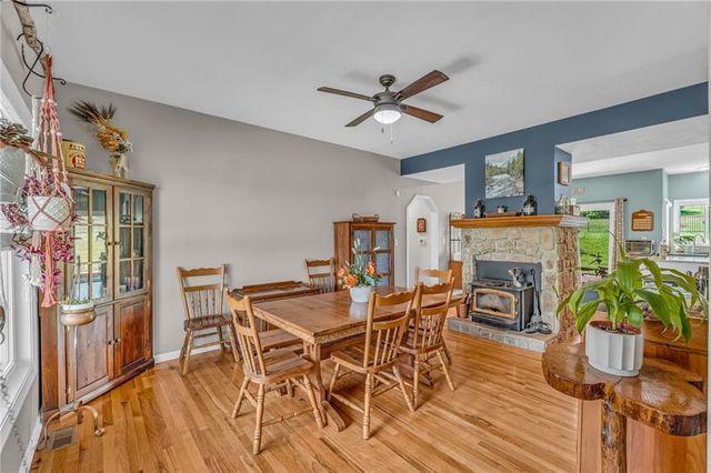 540 N 711 Road, Lawrence, KS 66047