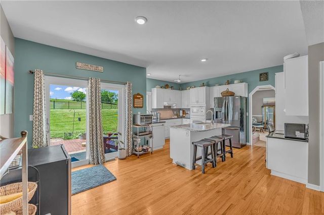 540 N 711 Road, Lawrence, KS 66047
