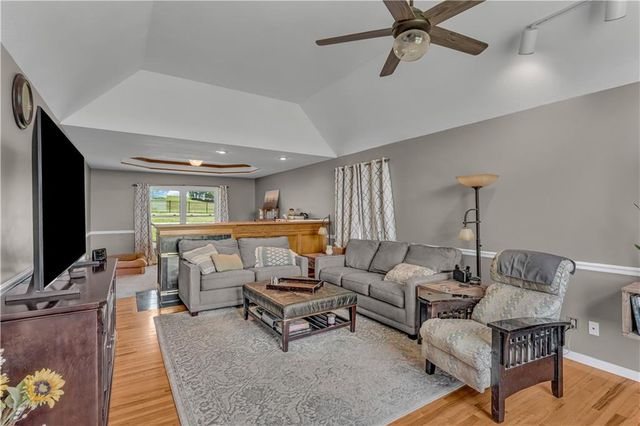 540 N 711 Road, Lawrence, KS 66047