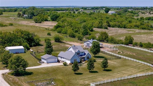 540 N 711 Road, Lawrence, KS 66047