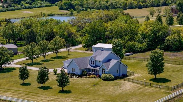 540 N 711 Road, Lawrence, KS 66047