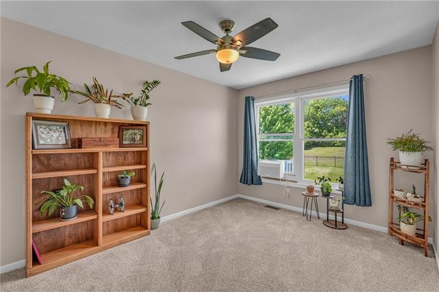 540 N 711 Road, Lawrence, KS 66047