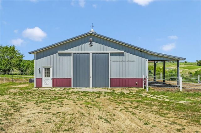 540 N 711 Road, Lawrence, KS 66047