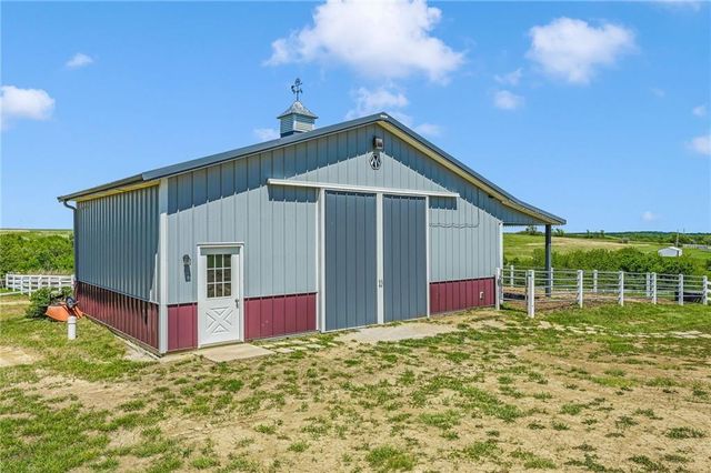 540 N 711 Road, Lawrence, KS 66047