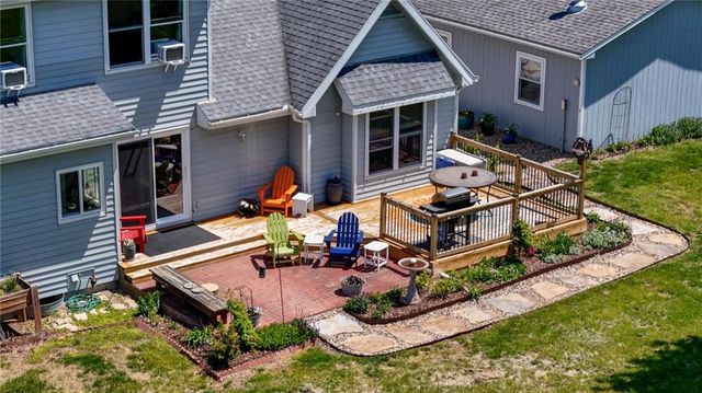 540 N 711 Road, Lawrence, KS 66047