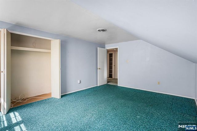 74 Country Club Road, Willingboro, NJ 08046