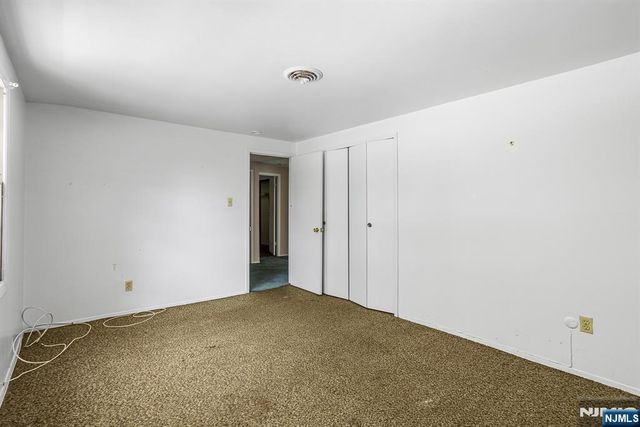 74 Country Club Road, Willingboro, NJ 08046