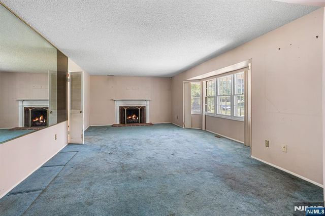 74 Country Club Road, Willingboro, NJ 08046