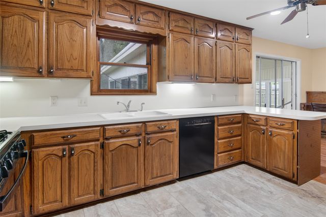 2101 Hermanson Drive, Waco, TX 76710