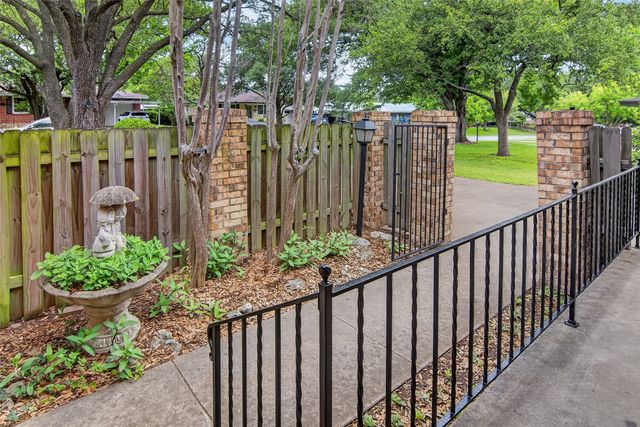 2101 Hermanson Drive, Waco, TX 76710