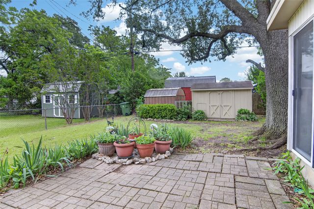 2101 Hermanson Drive, Waco, TX 76710