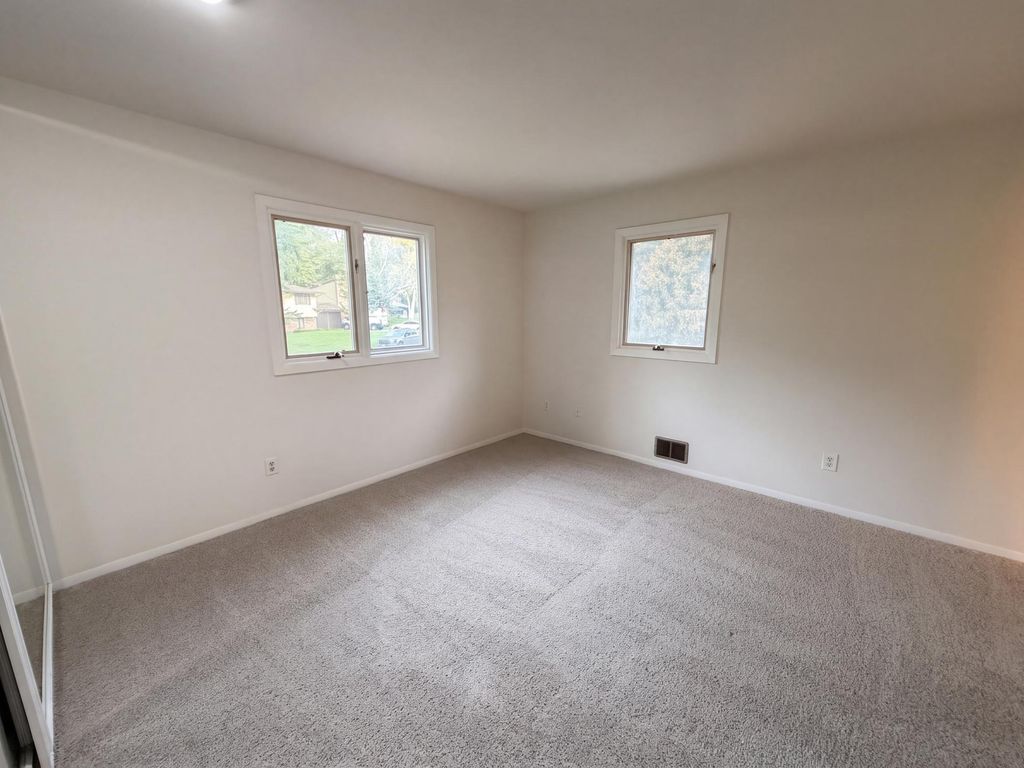 12228 Allen Drive, Burnsville, MN 55337 — photo 4