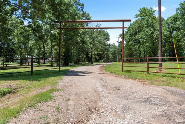 6033 Gowan Drive, Malakoff, TX 75148