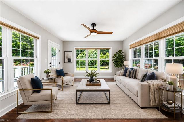 101 Shorewood TRCE, Yorktown, VA 23693