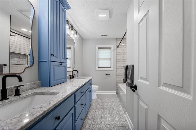 101 Shorewood TRCE, Yorktown, VA 23693