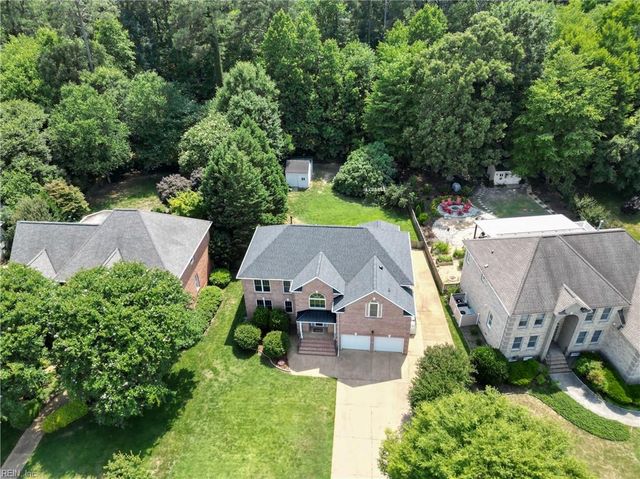 101 Shorewood TRCE, Yorktown, VA 23693