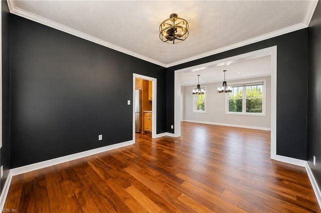 101 Shorewood TRCE, Yorktown, VA 23693