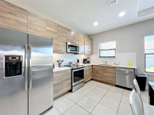 185 BROOKES PLACE, Haines City, FL 33844