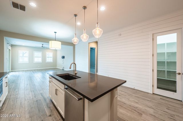 18177 W CACTUS FLOWER Drive, Goodyear, AZ 85338