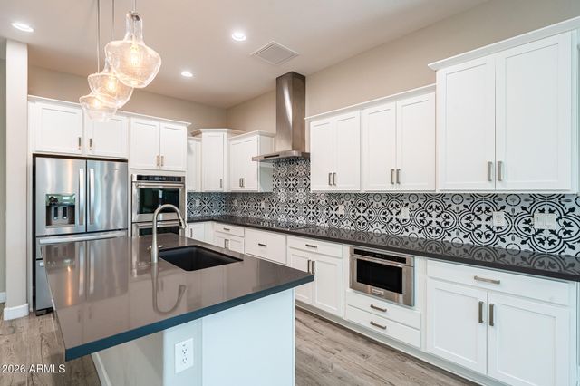 18177 W CACTUS FLOWER Drive, Goodyear, AZ 85338