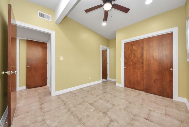 5326 Heatherbrook Drive, Houston, TX 77045