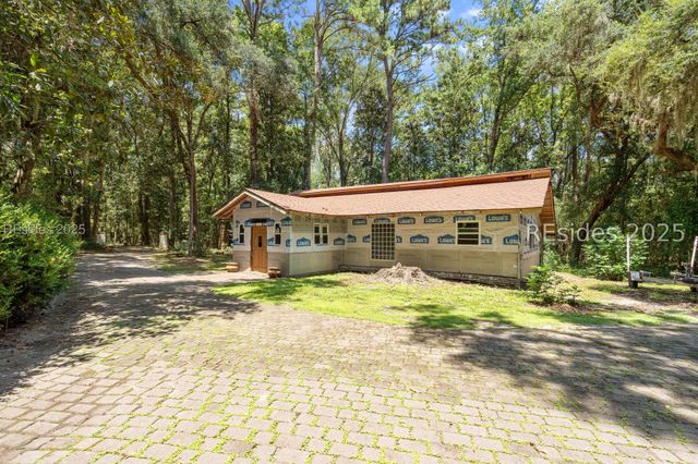 822 Knowles Island Rd, Ridgeland, SC 29936