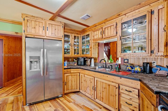 822 Knowles Island Rd, Ridgeland, SC 29936