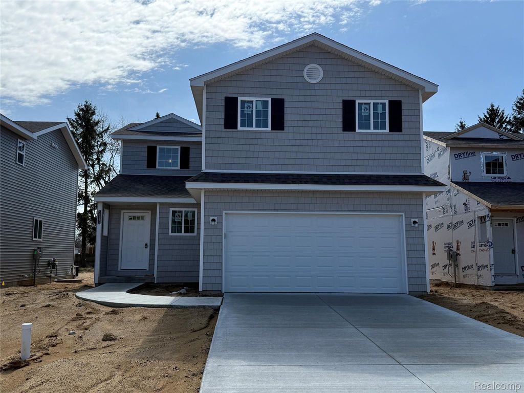 5751 Copper Tree Park, Waterford Charter Township, MI 48327