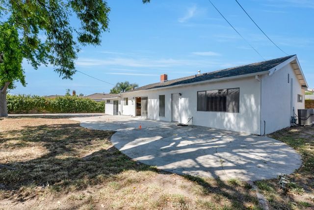 10600 Garden Grove, Porter Ranch, CA 91326