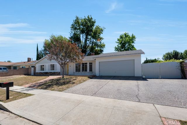 10600 Garden Grove, Porter Ranch, CA 91326