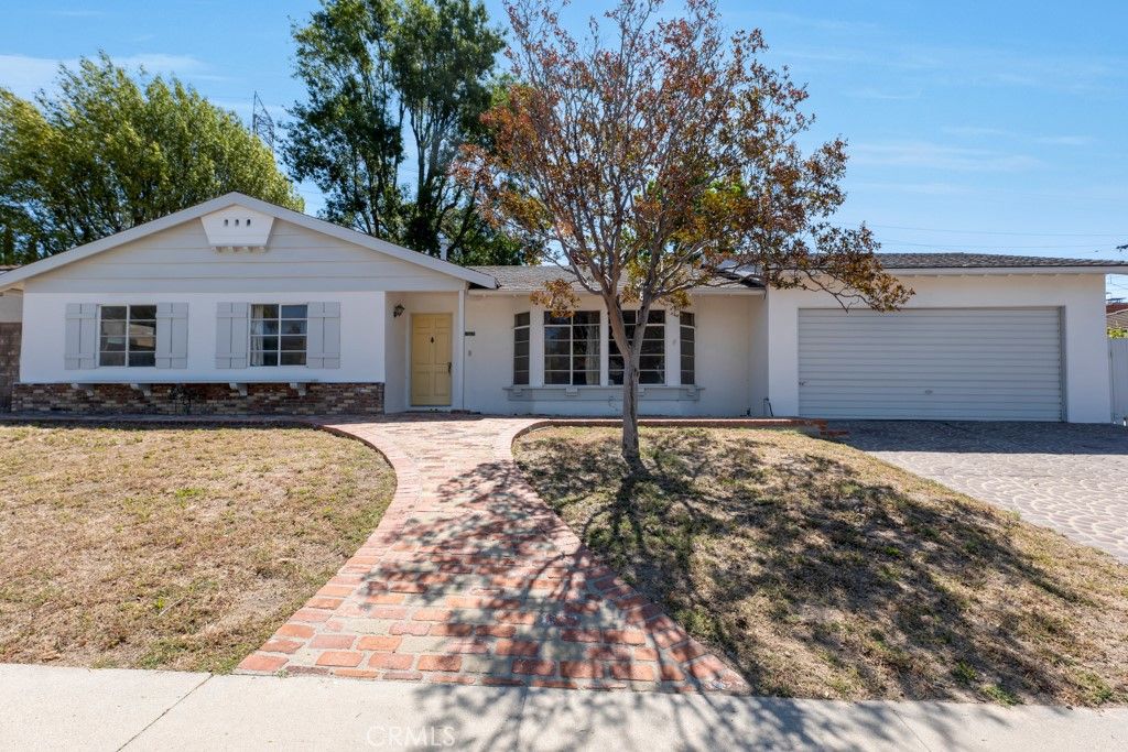 10600 Garden Grove, Porter Ranch, CA 91326