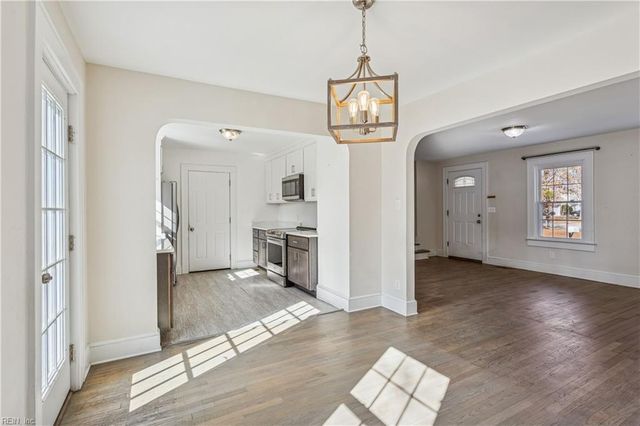 212 Deep Creek RD, Newport News, VA 23606